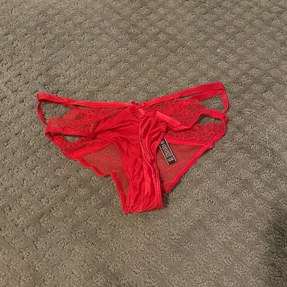 NWOT Victoria’s Secret underwear